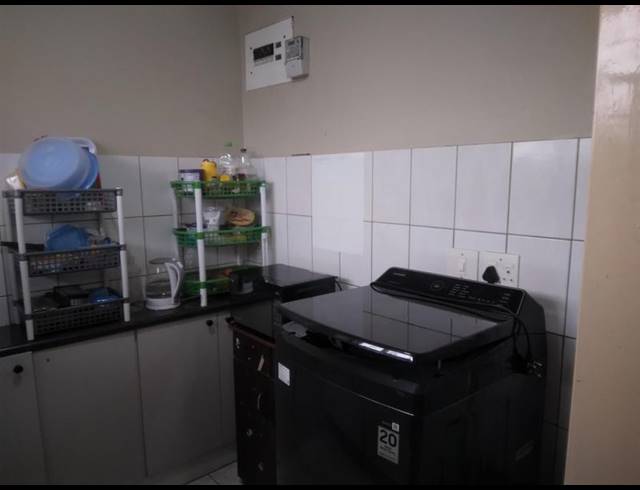 2 BEDROOM APARTMENT FOR SALE IN ESSENWOOD